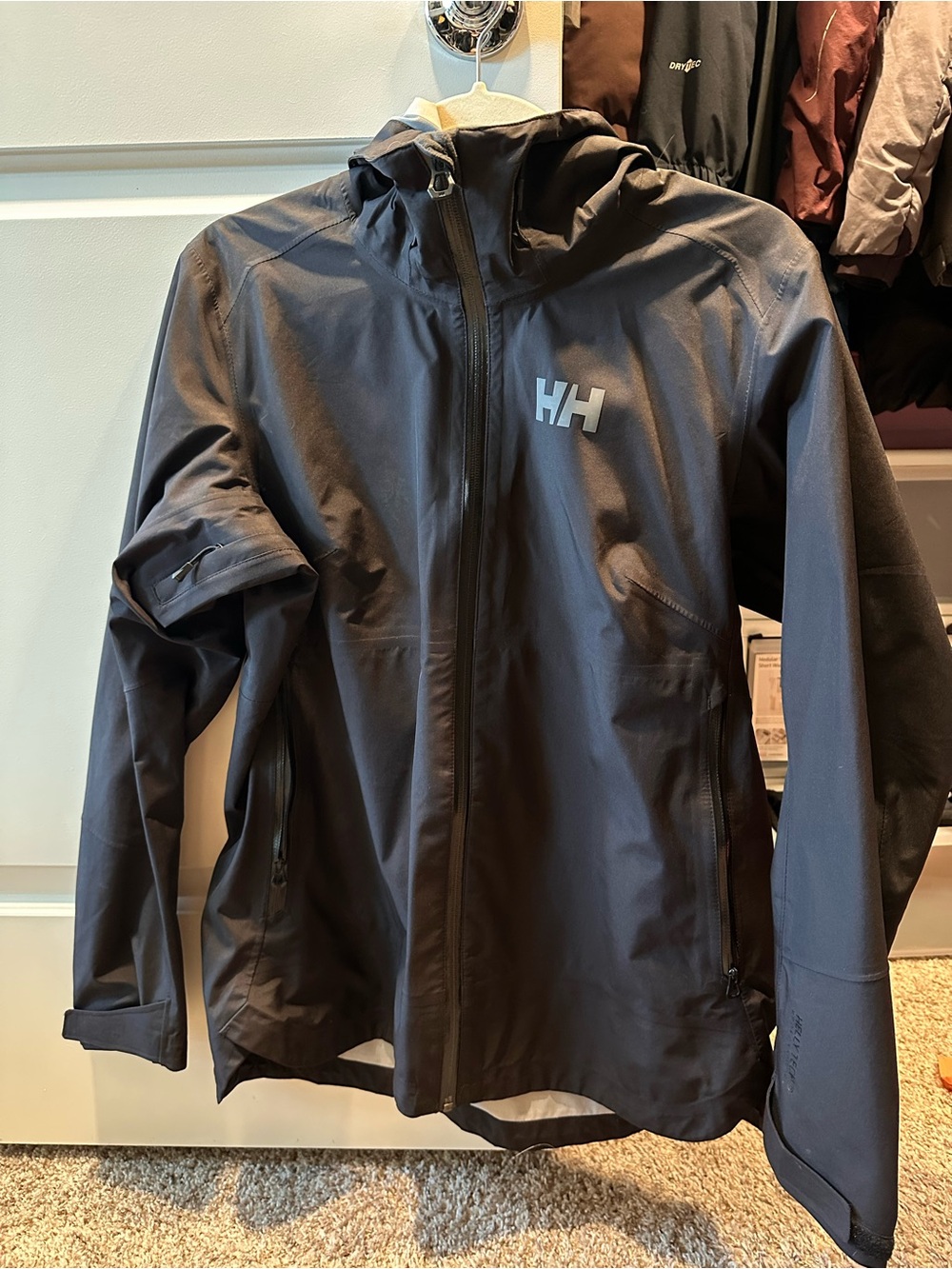 Helly Hansen Black 3L Shell Jacket - size m